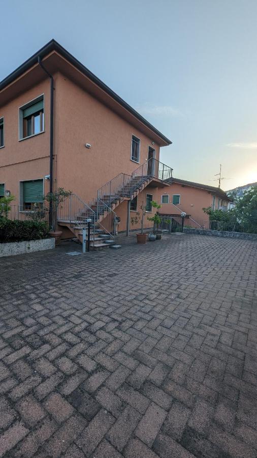 Terrazza Di Garda - Regarda Travel Apartman Kültér fotó