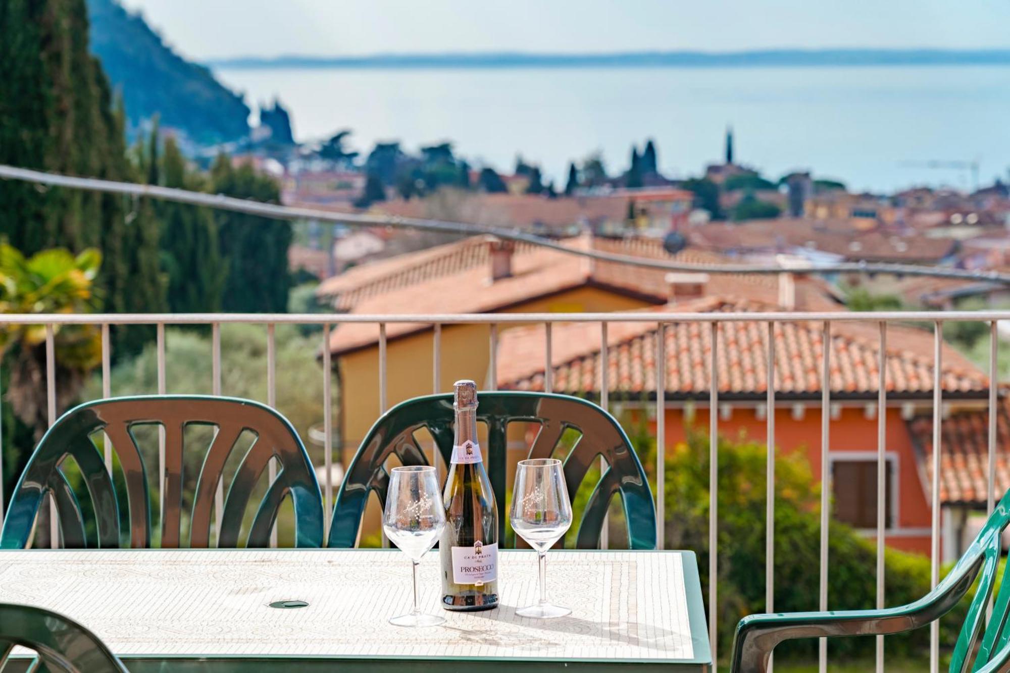 Terrazza Di Garda - Regarda Travel Apartman Kültér fotó
